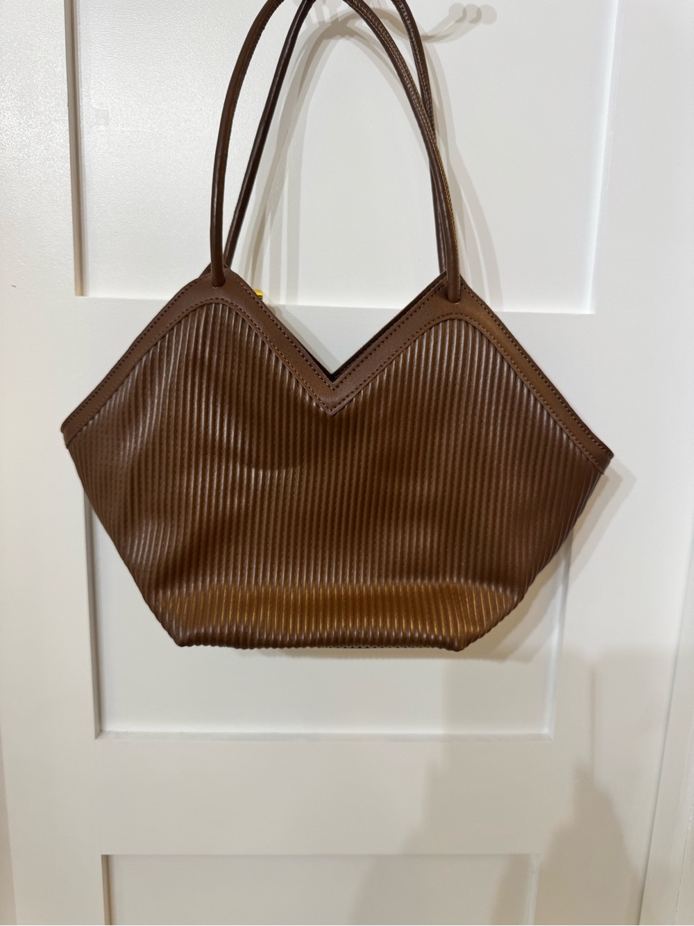 Brown Ribbed handbag
